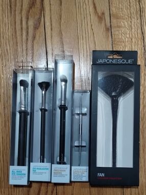 5 Pc Japonesque Brush Set Beauty Tool, Baking, Eye Shadow/fan + Kumadori Fan Nib